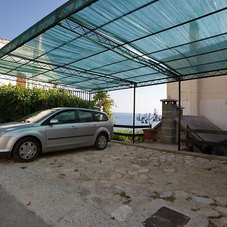 Apartment Lelas Omiš Eksteriør billede
