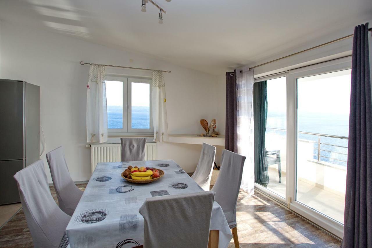 Apartment Lelas Omiš Eksteriør billede